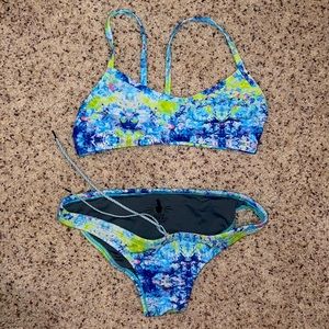 Jolyn workout bikini